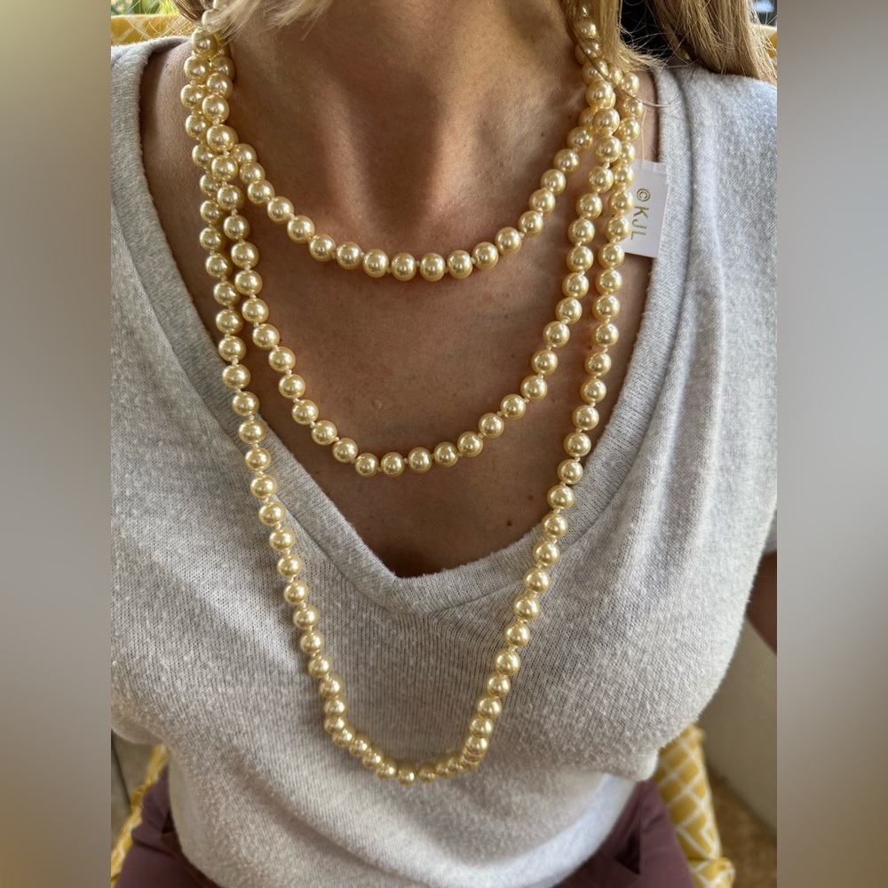 Kenneth Jay Lane Pearl long necklace with tag KJL